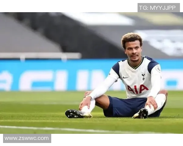 足球明星情绪低落背后的真实原因与心理困境分析